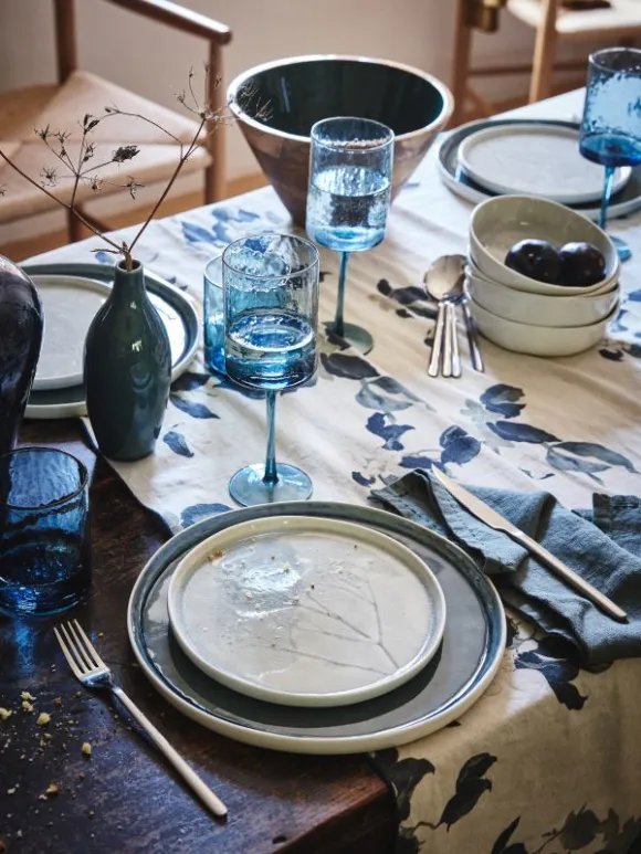 table nouvelle collection Alinea 2025 l'Heure bleue