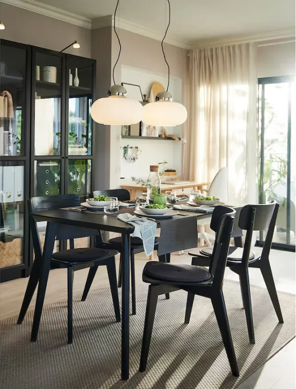 salle à manger mobilier noir