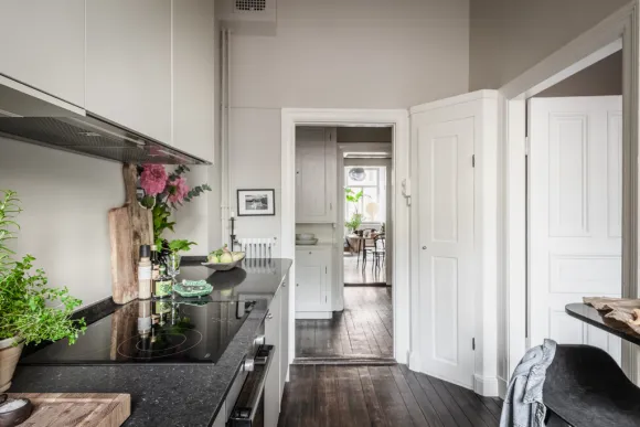 cuisine design blanche plan de travail granit