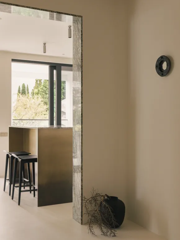 entrée et cuisine reflets dorés décoration contemporaine beige